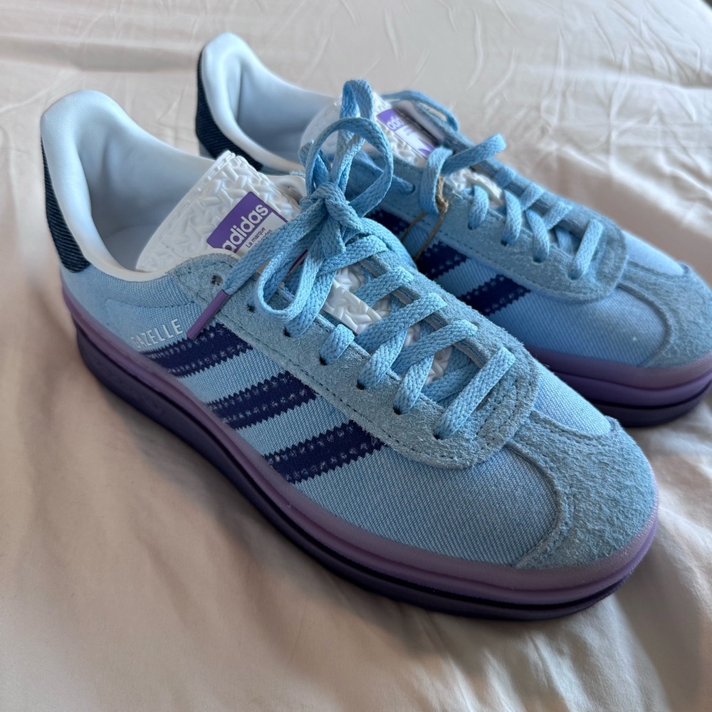 Adidas Women's Gazelle Blue and Purple Sneakers - Picture 4 of 11